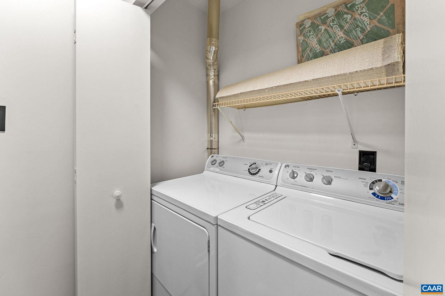 403 RIVERSIDE AVE, CHARLOTTESVILLE, Virginia 22902, 3 Bedrooms Bedrooms, ,2 BathroomsBathrooms,Residential,For sale,403 RIVERSIDE AVE,670125 MLS # 670125