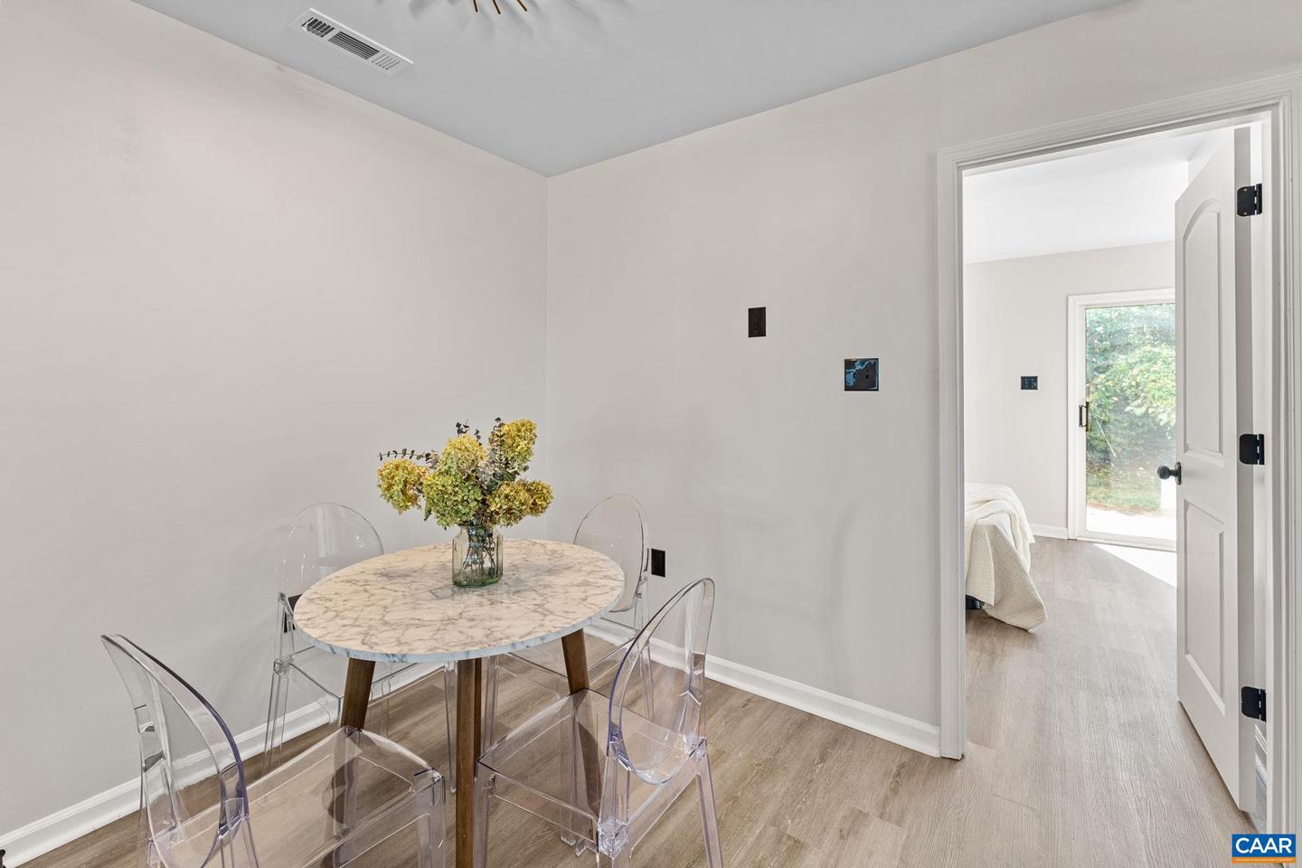 403 RIVERSIDE AVE, CHARLOTTESVILLE, Virginia 22902, 3 Bedrooms Bedrooms, ,2 BathroomsBathrooms,Residential,For sale,403 RIVERSIDE AVE,670125 MLS # 670125