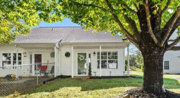 403 RIVERSIDE AVE, CHARLOTTESVILLE, Virginia 22902, 3 Bedrooms Bedrooms, ,2 BathroomsBathrooms,Residential,For sale,403 RIVERSIDE AVE,670125 MLS # 670125