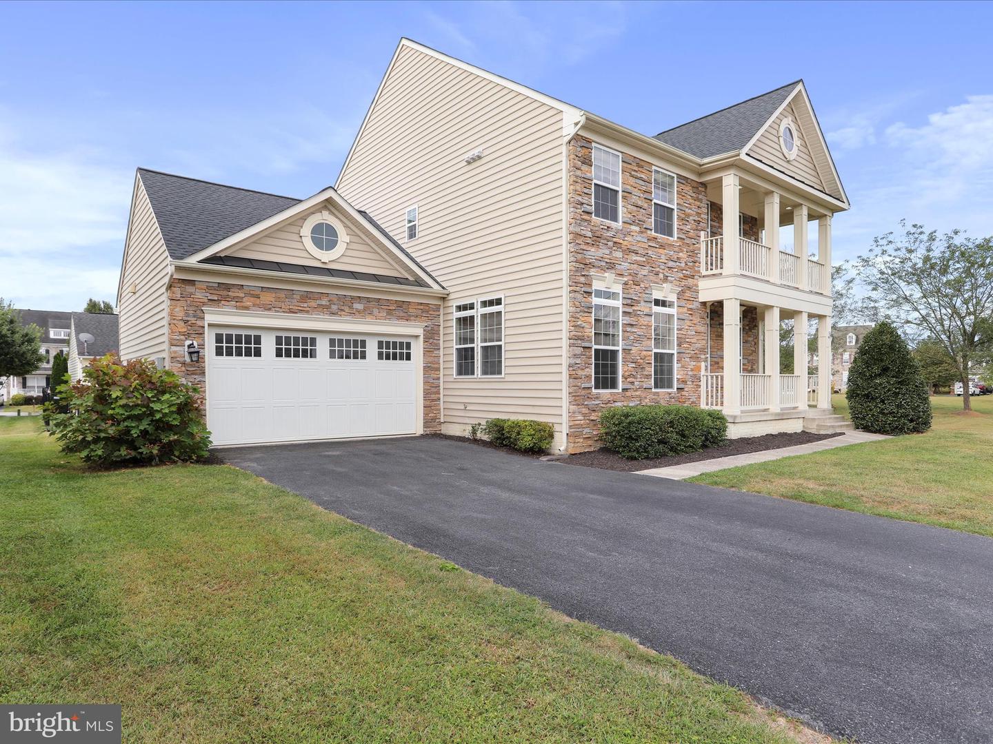 320 HOPKINS DR, BOYCE, Virginia 22620, 4 Bedrooms Bedrooms, 8 Rooms Rooms,3 BathroomsBathrooms,Residential,For sale,320 HOPKINS DR,VACL2006158 MLS # VACL2006158 320 HOPKINS DR, BOYCE, Virginia 22620, 4 Bedrooms Bedrooms, 8 Rooms Rooms,3 BathroomsBathrooms,Residential,For sale,320 HOPKINS DR,VACL2006158 MLS # VACL2006158