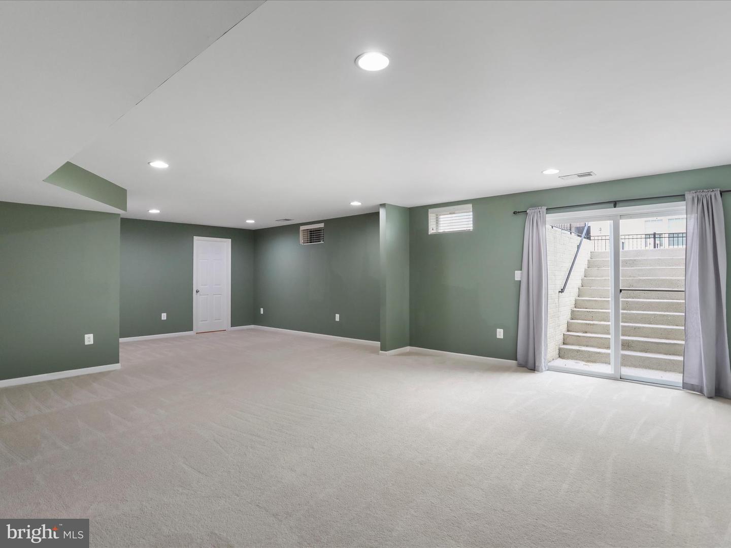 320 HOPKINS DR, BOYCE, Virginia 22620, 4 Bedrooms Bedrooms, 8 Rooms Rooms,3 BathroomsBathrooms,Residential,For sale,320 HOPKINS DR,VACL2006158 MLS # VACL2006158 320 HOPKINS DR, BOYCE, Virginia 22620, 4 Bedrooms Bedrooms, 8 Rooms Rooms,3 BathroomsBathrooms,Residential,For sale,320 HOPKINS DR,VACL2006158 MLS # VACL2006158