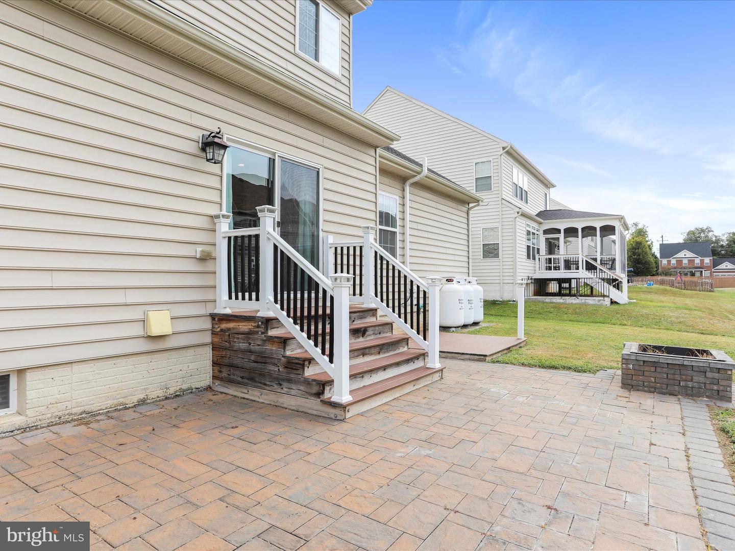 320 HOPKINS DR, BOYCE, Virginia 22620, 4 Bedrooms Bedrooms, 8 Rooms Rooms,3 BathroomsBathrooms,Residential,For sale,320 HOPKINS DR,VACL2006158 MLS # VACL2006158 320 HOPKINS DR, BOYCE, Virginia 22620, 4 Bedrooms Bedrooms, 8 Rooms Rooms,3 BathroomsBathrooms,Residential,For sale,320 HOPKINS DR,VACL2006158 MLS # VACL2006158