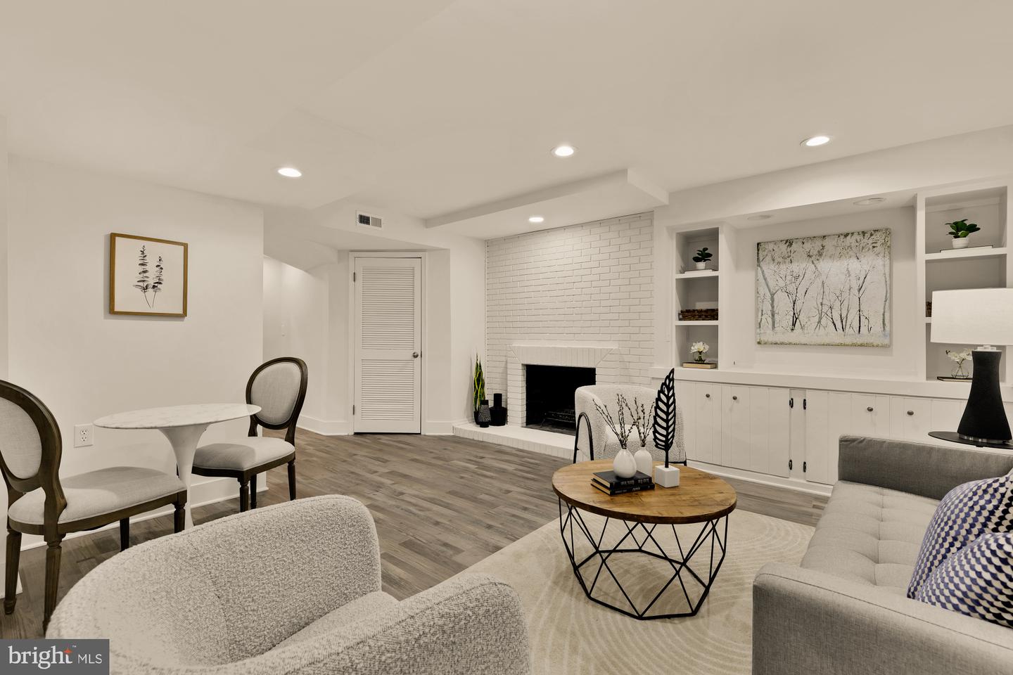 4257 FORDHAM RD NW, WASHINGTON, District Of Columbia 20016, 4 Bedrooms Bedrooms, ,3 BathroomsBathrooms,Residential,For sale,4257 FORDHAM RD NW,DCDC2227554 MLS # DCDC2227554