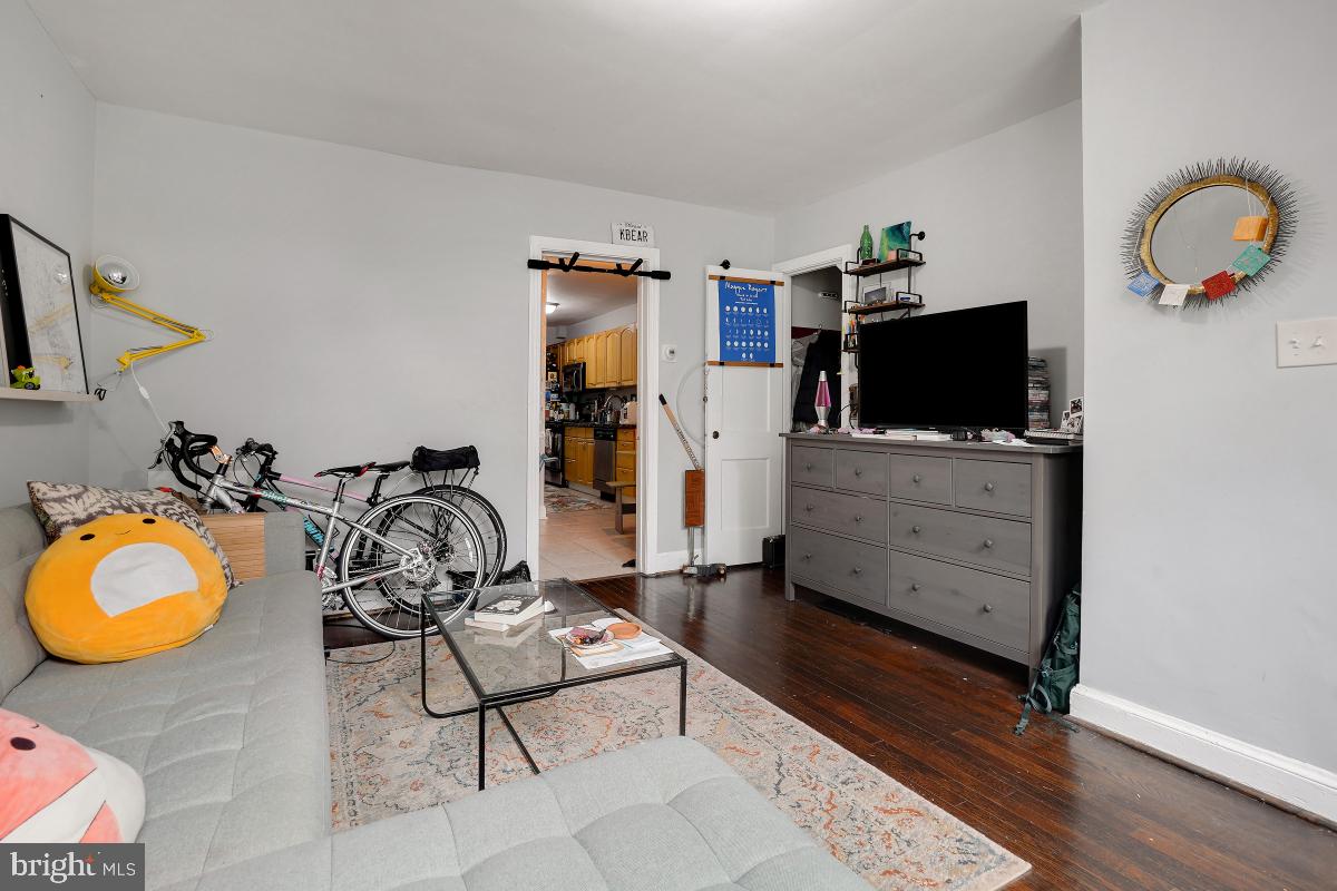 330 20TH ST NE, WASHINGTON, District Of Columbia 20002, 3 Bedrooms Bedrooms, ,2 BathroomsBathrooms,Residential,For sale,330 20TH ST NE,DCDC2227556 MLS # DCDC2227556