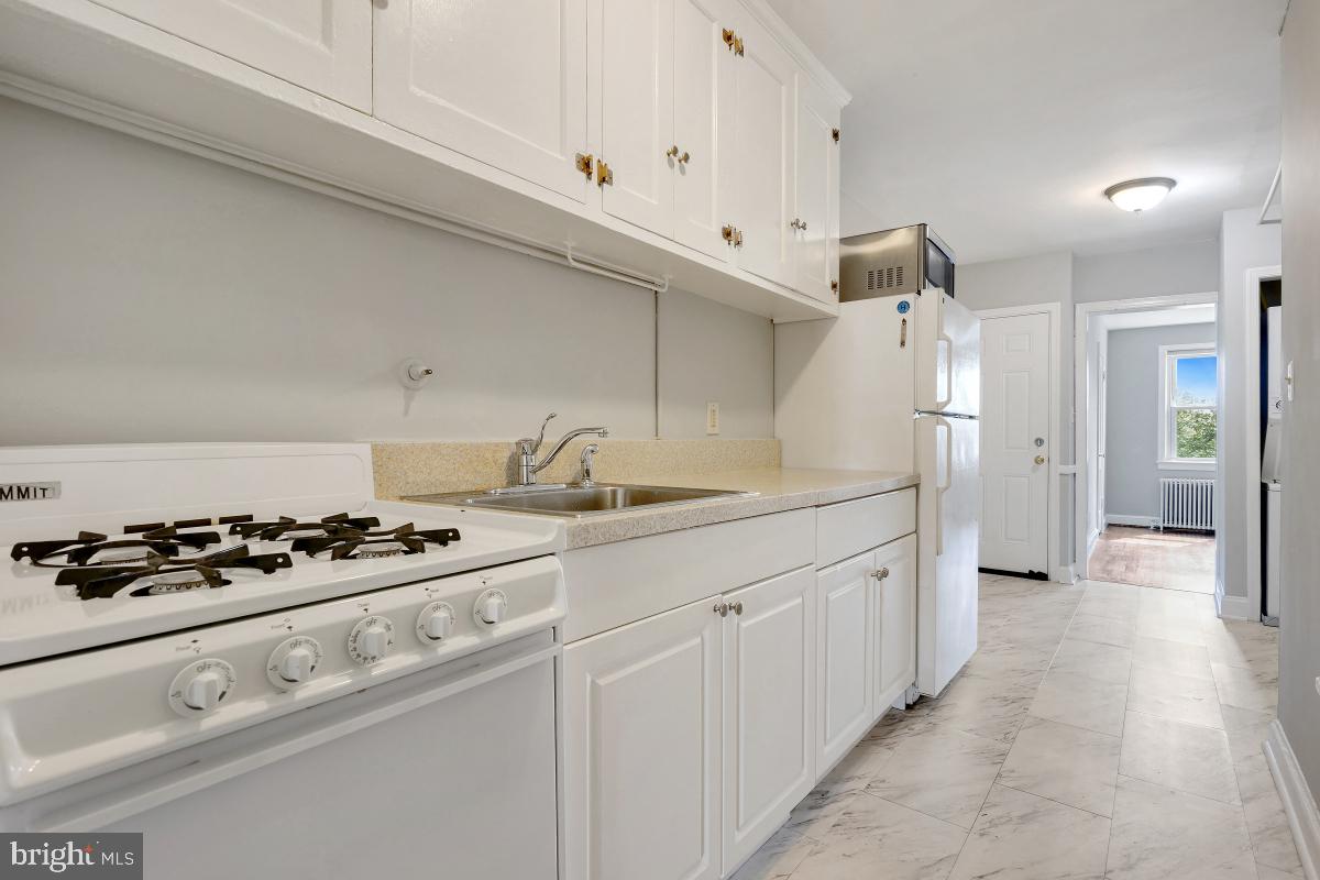 330 20TH ST NE, WASHINGTON, District Of Columbia 20002, 3 Bedrooms Bedrooms, ,2 BathroomsBathrooms,Residential,For sale,330 20TH ST NE,DCDC2227556 MLS # DCDC2227556