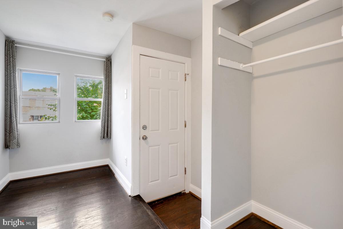330 20TH ST NE, WASHINGTON, District Of Columbia 20002, 3 Bedrooms Bedrooms, ,2 BathroomsBathrooms,Residential,For sale,330 20TH ST NE,DCDC2227556 MLS # DCDC2227556
