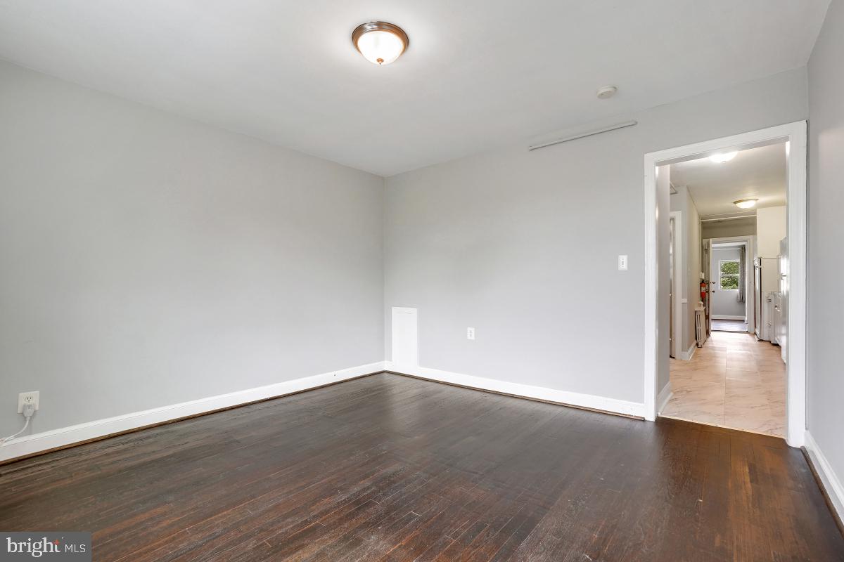 330 20TH ST NE, WASHINGTON, District Of Columbia 20002, 3 Bedrooms Bedrooms, ,2 BathroomsBathrooms,Residential,For sale,330 20TH ST NE,DCDC2227556 MLS # DCDC2227556