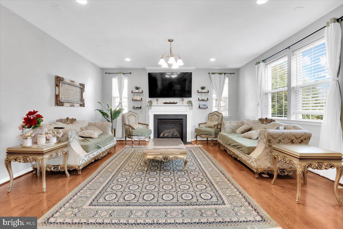 5554 BARNES LN, WOODBRIDGE, Virginia 22193, 5 Bedrooms Bedrooms, ,3 BathroomsBathrooms,Residential,For sale,5554 BARNES LN,VAPW2106204 MLS # VAPW2106204