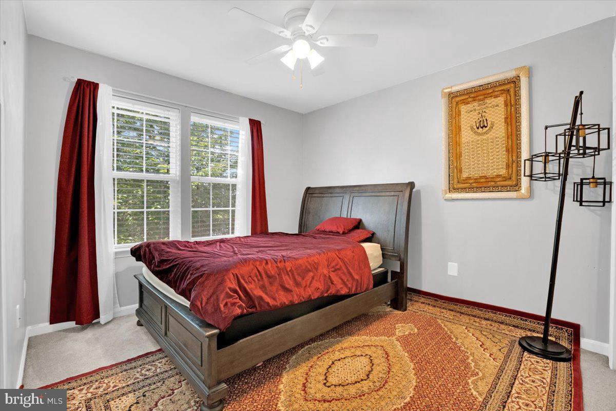 5554 BARNES LN, WOODBRIDGE, Virginia 22193, 5 Bedrooms Bedrooms, ,3 BathroomsBathrooms,Residential,For sale,5554 BARNES LN,VAPW2106204 MLS # VAPW2106204
