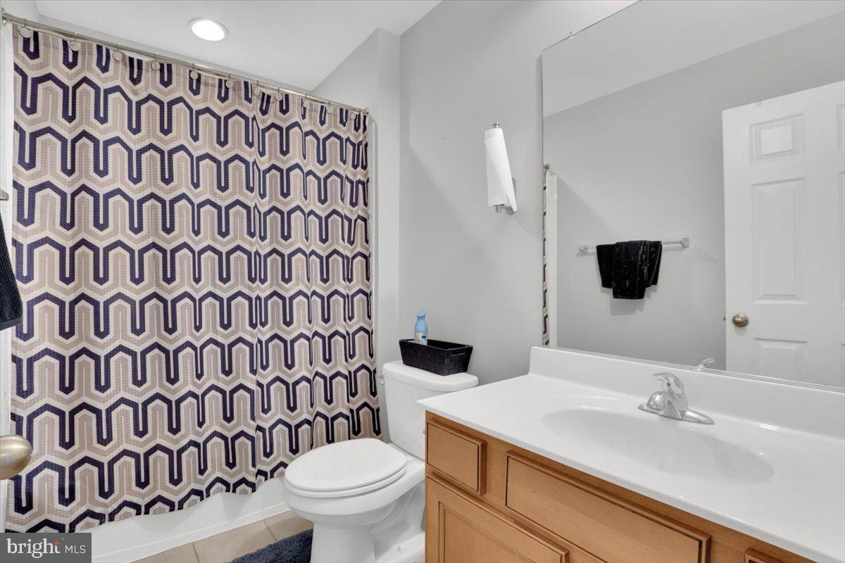 5554 BARNES LN, WOODBRIDGE, Virginia 22193, 5 Bedrooms Bedrooms, ,3 BathroomsBathrooms,Residential,For sale,5554 BARNES LN,VAPW2106204 MLS # VAPW2106204
