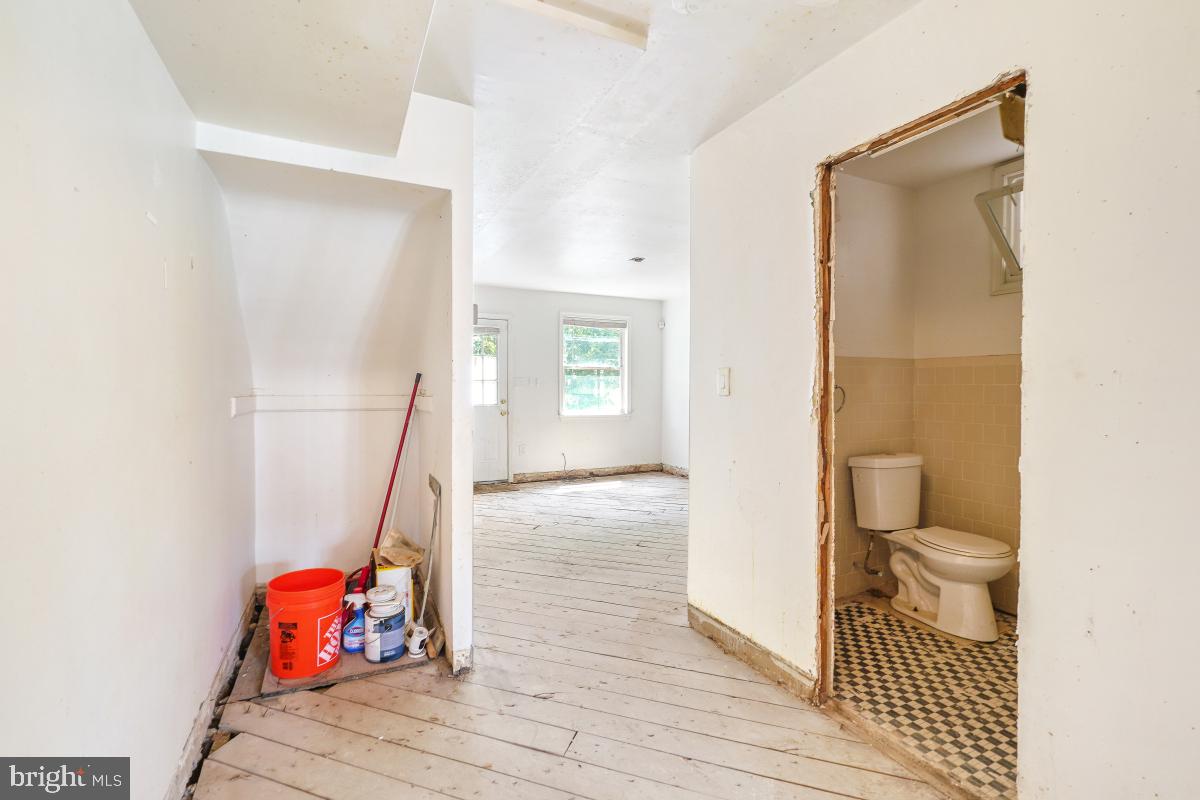 1280 16TH ST NE, WASHINGTON, District Of Columbia 20002, 2 Bedrooms Bedrooms, ,2 BathroomsBathrooms,Residential,For sale,1280 16TH ST NE,DCDC2227564 MLS # DCDC2227564