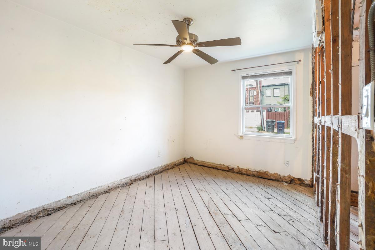1280 16TH ST NE, WASHINGTON, District Of Columbia 20002, 2 Bedrooms Bedrooms, ,2 BathroomsBathrooms,Residential,For sale,1280 16TH ST NE,DCDC2227564 MLS # DCDC2227564
