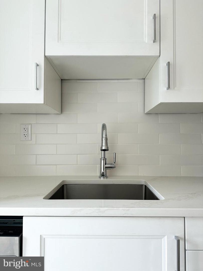 1280 16TH ST NE, WASHINGTON, District Of Columbia 20002, 2 Bedrooms Bedrooms, ,2 BathroomsBathrooms,Residential,For sale,1280 16TH ST NE,DCDC2227564 MLS # DCDC2227564