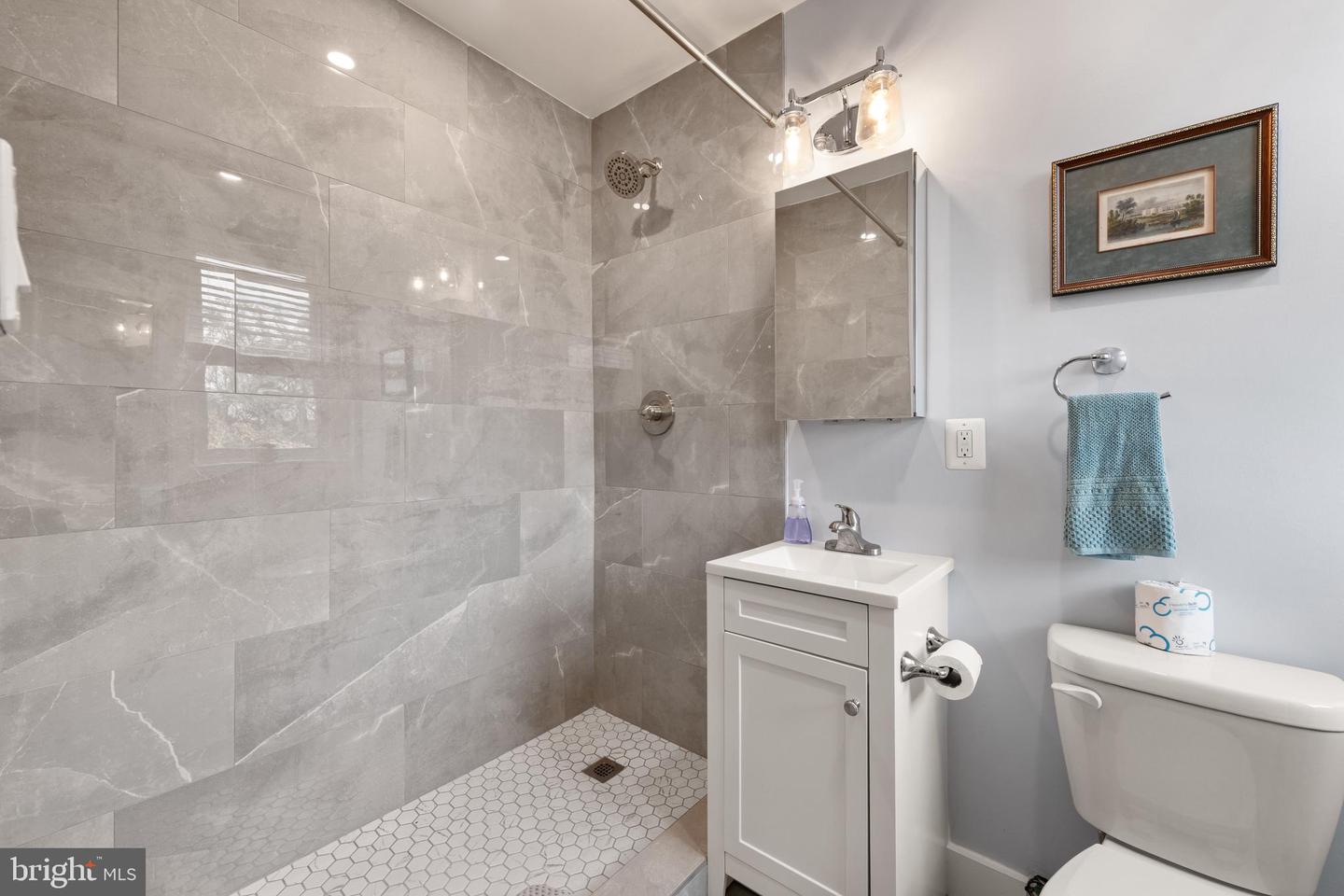 2456 20TH ST NW #507, WASHINGTON, District Of Columbia 20009, 1 Bedroom Bedrooms, ,1 BathroomBathrooms,Residential,For sale,2456 20TH ST NW #507,DCDC2227570 MLS # DCDC2227570