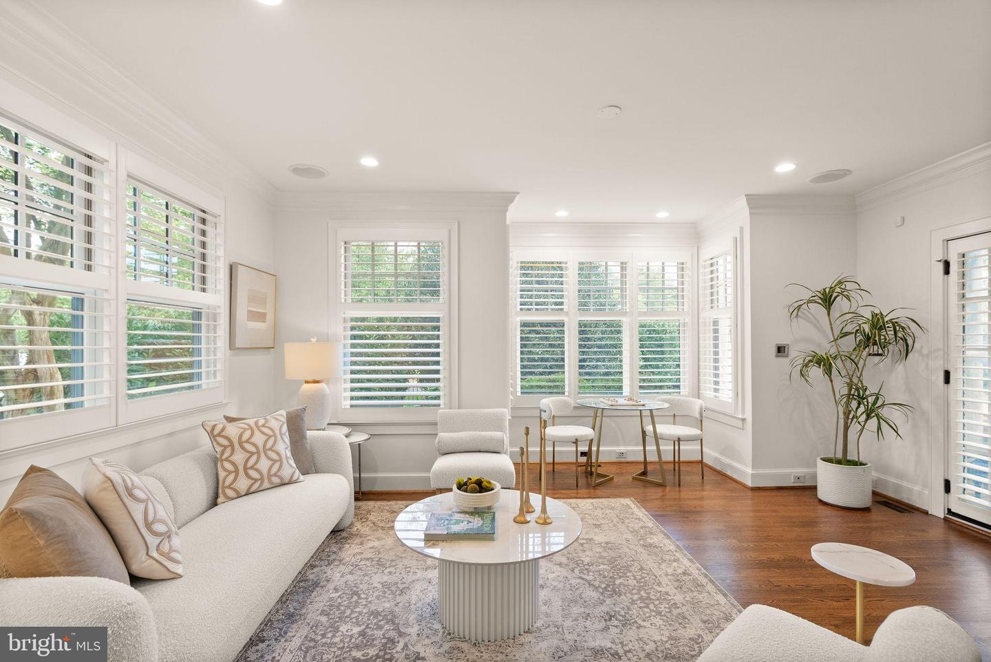 1520 N HIGHLAND ST, ARLINGTON, Virginia 22201, 4 Bedrooms Bedrooms, 7 Rooms Rooms,3 BathroomsBathrooms,Residential,For sale,1520 N HIGHLAND ST,VAAR2056168 MLS # VAAR2056168