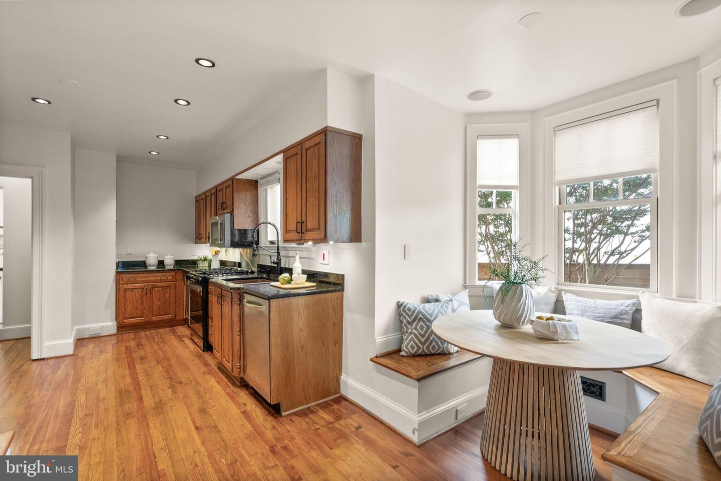 1520 N HIGHLAND ST, ARLINGTON, Virginia 22201, 4 Bedrooms Bedrooms, 7 Rooms Rooms,3 BathroomsBathrooms,Residential,For sale,1520 N HIGHLAND ST,VAAR2056168 MLS # VAAR2056168