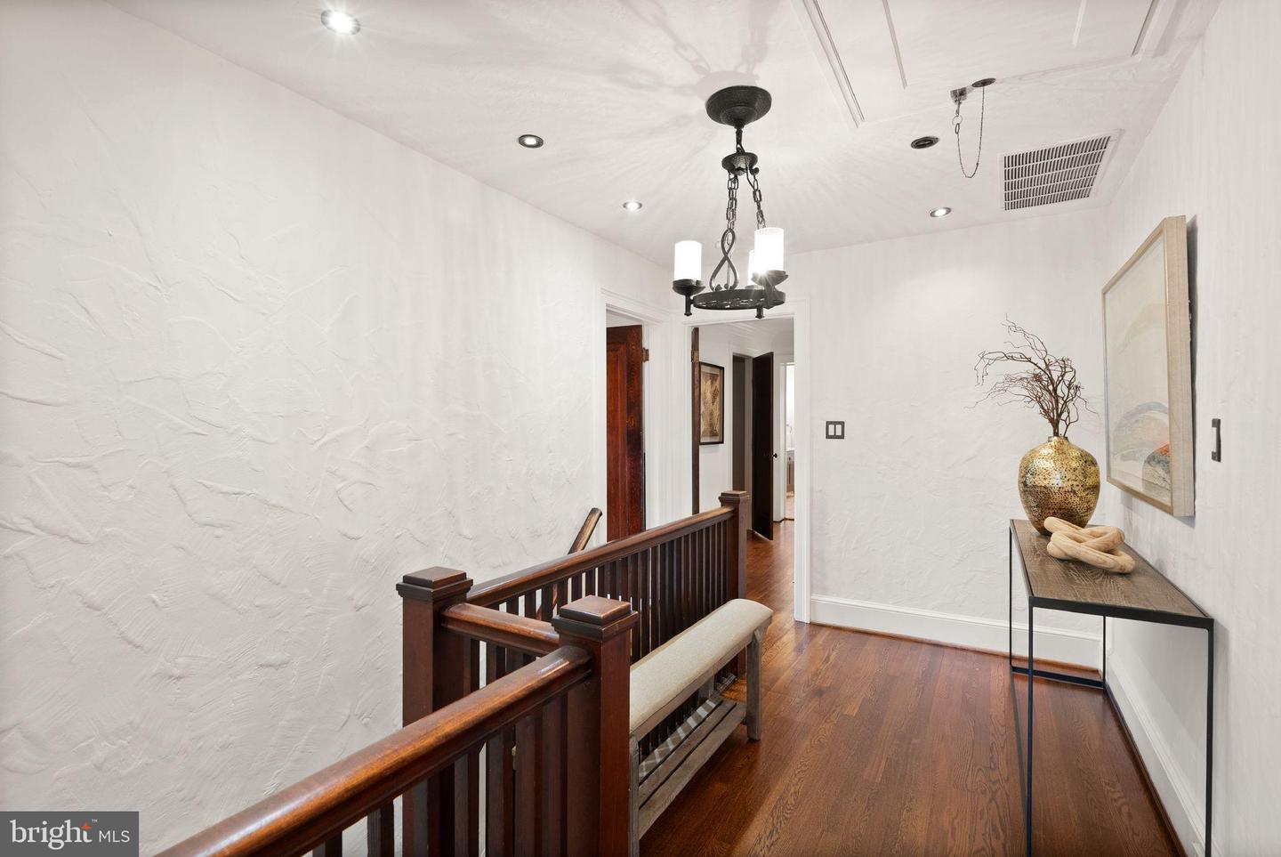 1520 N HIGHLAND ST, ARLINGTON, Virginia 22201, 4 Bedrooms Bedrooms, 7 Rooms Rooms,3 BathroomsBathrooms,Residential,For sale,1520 N HIGHLAND ST,VAAR2056168 MLS # VAAR2056168