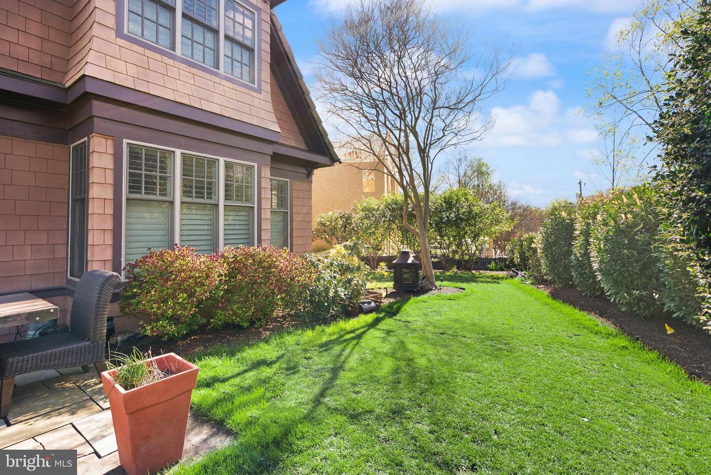 1520 N HIGHLAND ST, ARLINGTON, Virginia 22201, 4 Bedrooms Bedrooms, 7 Rooms Rooms,3 BathroomsBathrooms,Residential,For sale,1520 N HIGHLAND ST,VAAR2056168 MLS # VAAR2056168