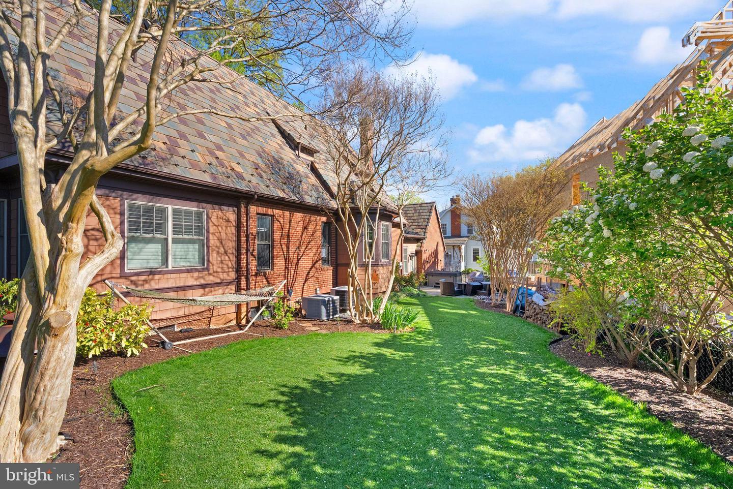 1520 N HIGHLAND ST, ARLINGTON, Virginia 22201, 4 Bedrooms Bedrooms, 7 Rooms Rooms,3 BathroomsBathrooms,Residential,For sale,1520 N HIGHLAND ST,VAAR2056168 MLS # VAAR2056168