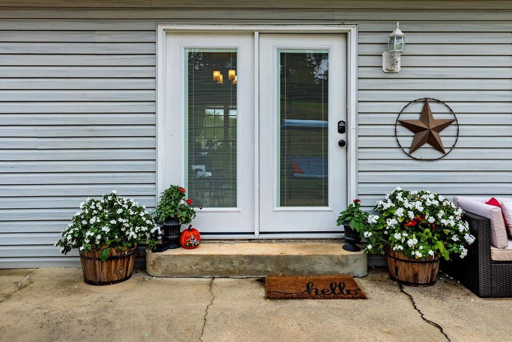 366 SMOKY ROW RD, STAUNTON, Virginia 24401, 3 Bedrooms Bedrooms, ,2 BathroomsBathrooms,Residential,366 SMOKY ROW RD,670135 MLS # 670135