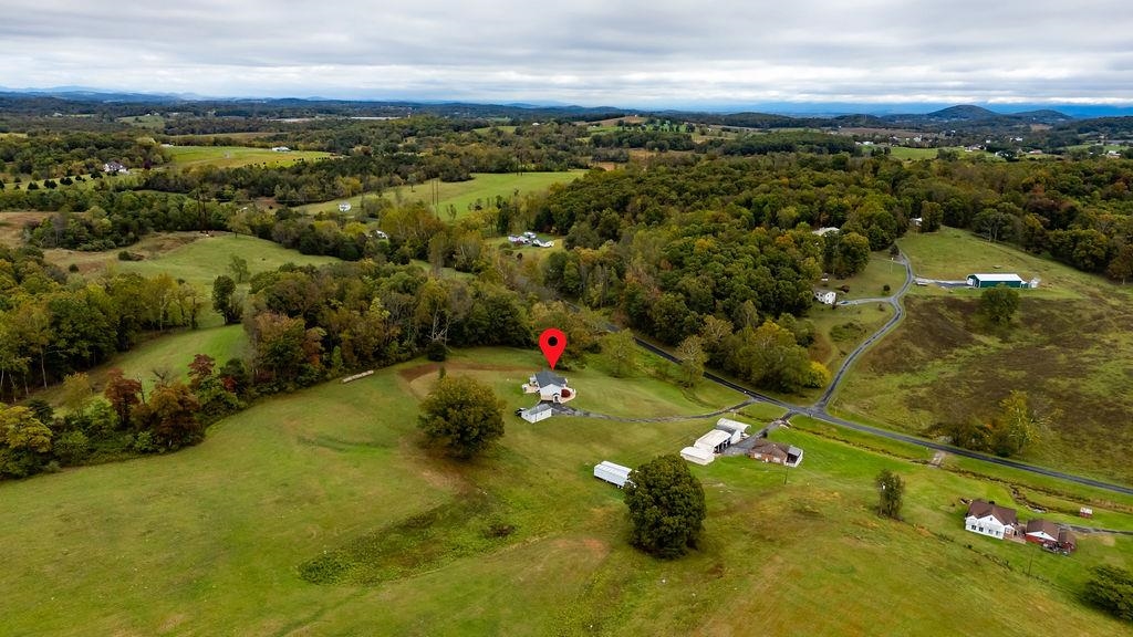 366 SMOKY ROW RD, STAUNTON, Virginia 24401, 3 Bedrooms Bedrooms, ,2 BathroomsBathrooms,Residential,366 SMOKY ROW RD,670135 MLS # 670135