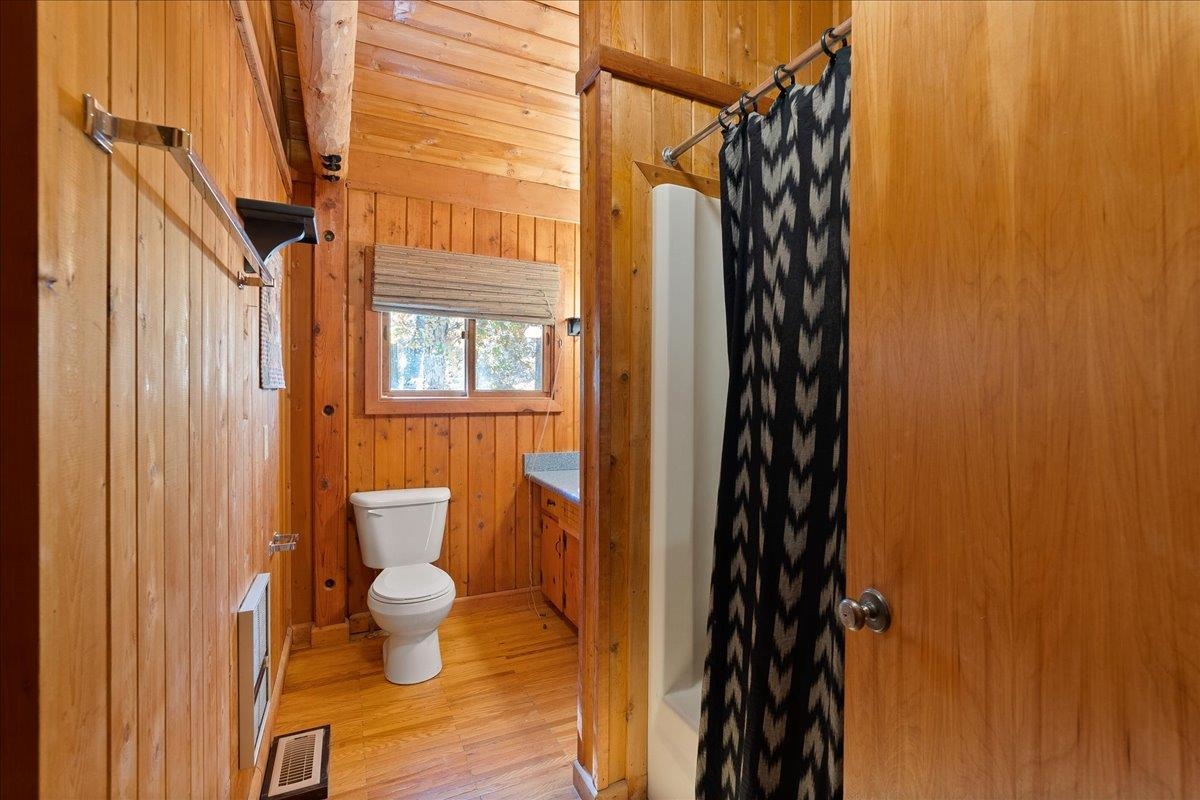 153 HOLIDAY HILL, MCGAHEYSVILLE, Virginia 22840, 5 Bedrooms Bedrooms, ,3 BathroomsBathrooms,Residential,Slekar Retreat,153 HOLIDAY HILL,670136 MLS # 670136