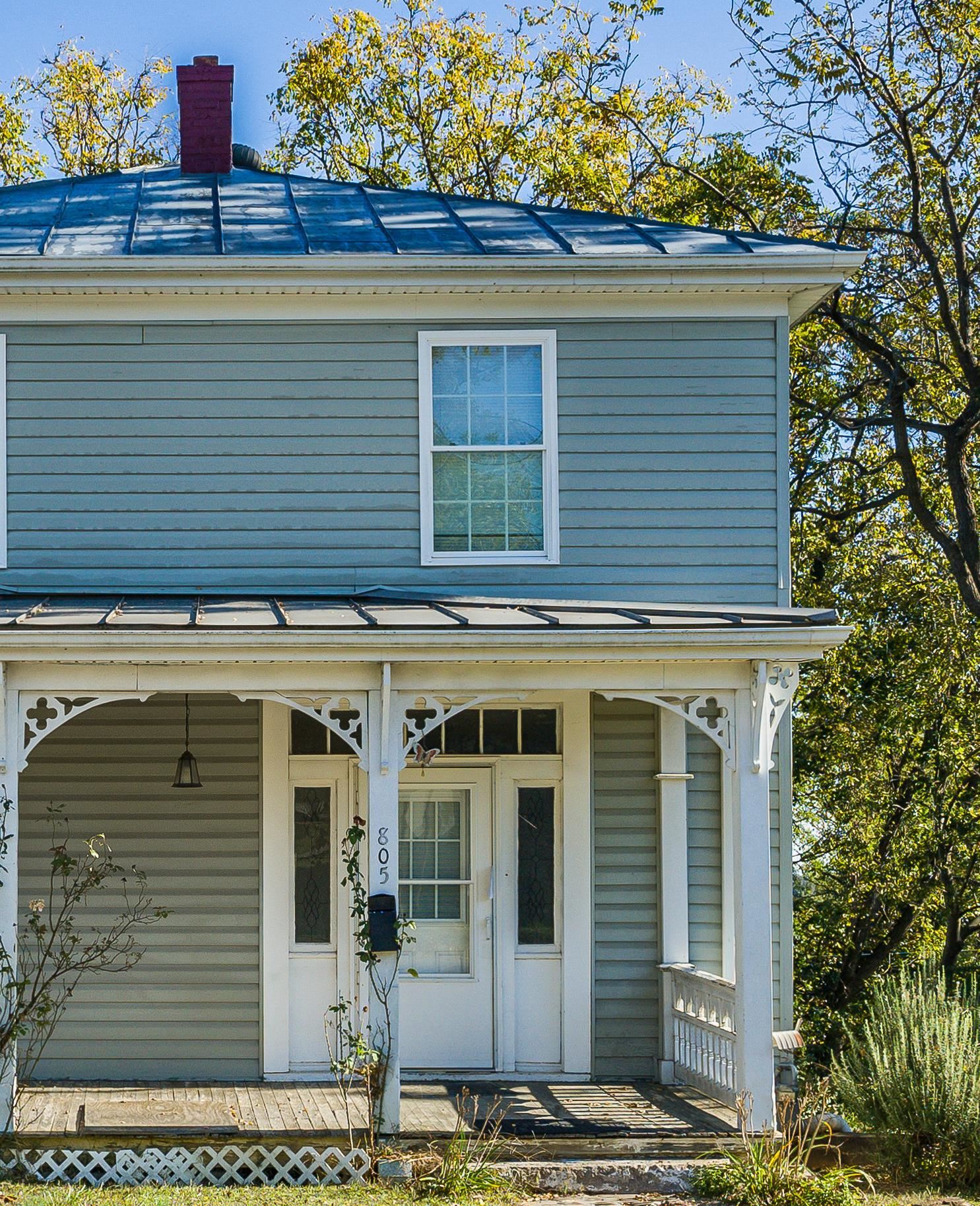 805 SUDBURY ST, STAUNTON, Virginia 24401, 4 Bedrooms Bedrooms, ,1 BathroomBathrooms,Residential,805 SUDBURY ST,670137 MLS # 670137