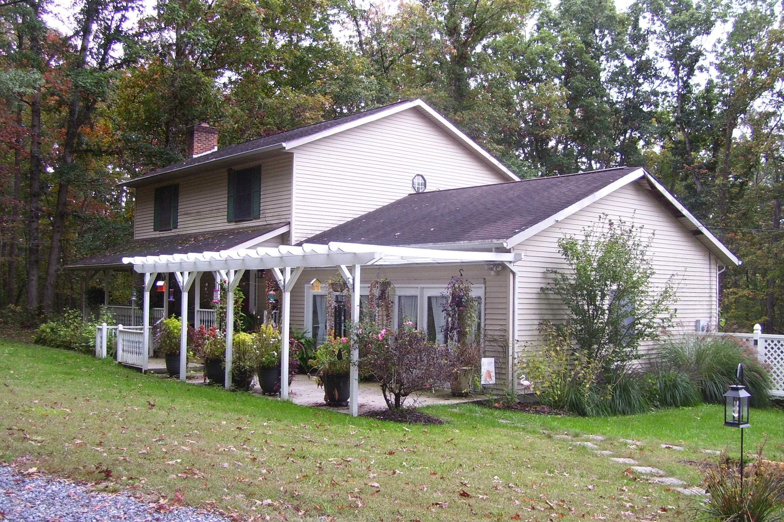 743 COMERTOWN RD, SHENANDOAH, Virginia 22849, 3 Bedrooms Bedrooms, ,3 BathroomsBathrooms,Residential,743 COMERTOWN RD,670139 MLS # 670139