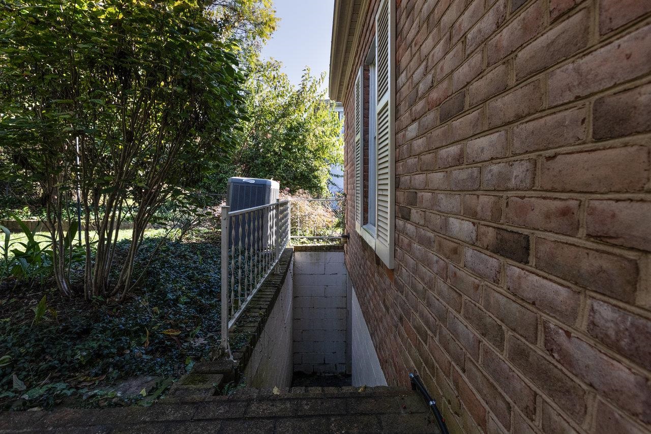 459 ANDERGREN DR, HARRISONBURG, Virginia 22801, 4 Bedrooms Bedrooms, ,3 BathroomsBathrooms,Residential,459 ANDERGREN DR,670140 MLS # 670140