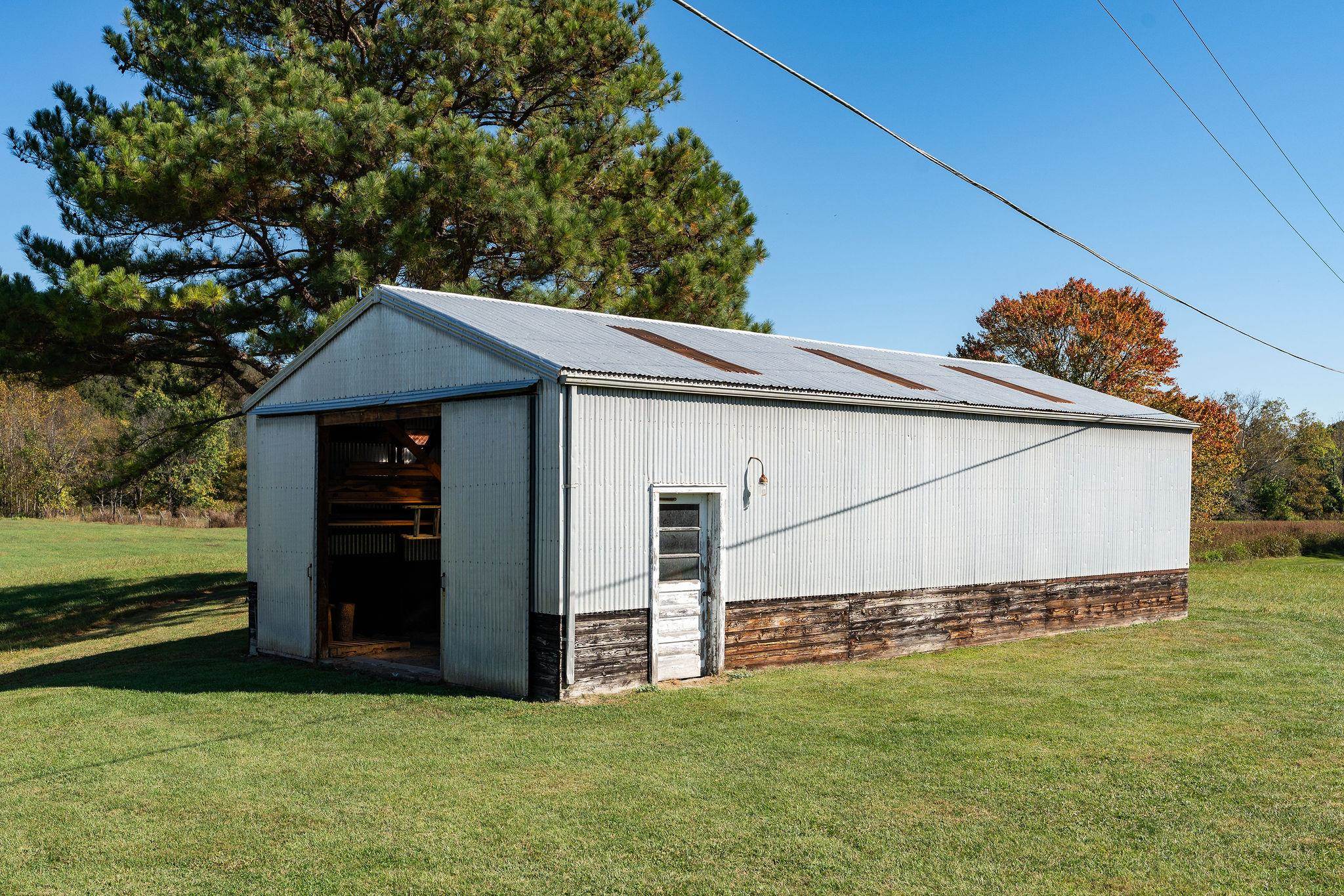 3219 CHURCHVILLE AVE, STAUNTON, Virginia 24401, 3 Bedrooms Bedrooms, ,1 BathroomBathrooms,Residential,3219 CHURCHVILLE AVE,670141 MLS # 670141