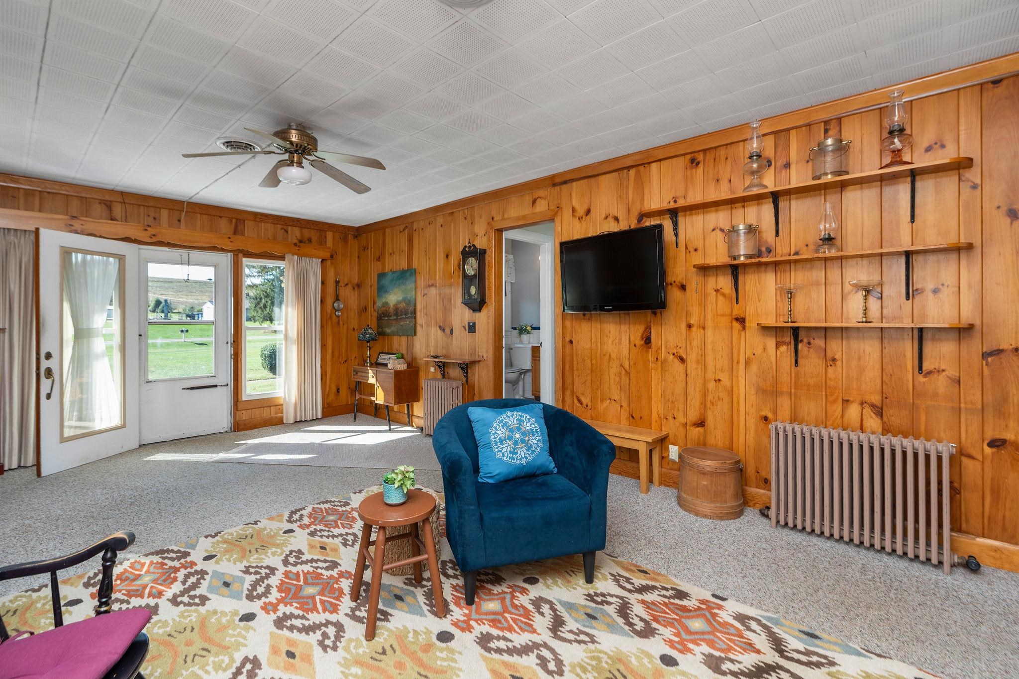 3219 CHURCHVILLE AVE, STAUNTON, Virginia 24401, 3 Bedrooms Bedrooms, ,1 BathroomBathrooms,Residential,3219 CHURCHVILLE AVE,670141 MLS # 670141