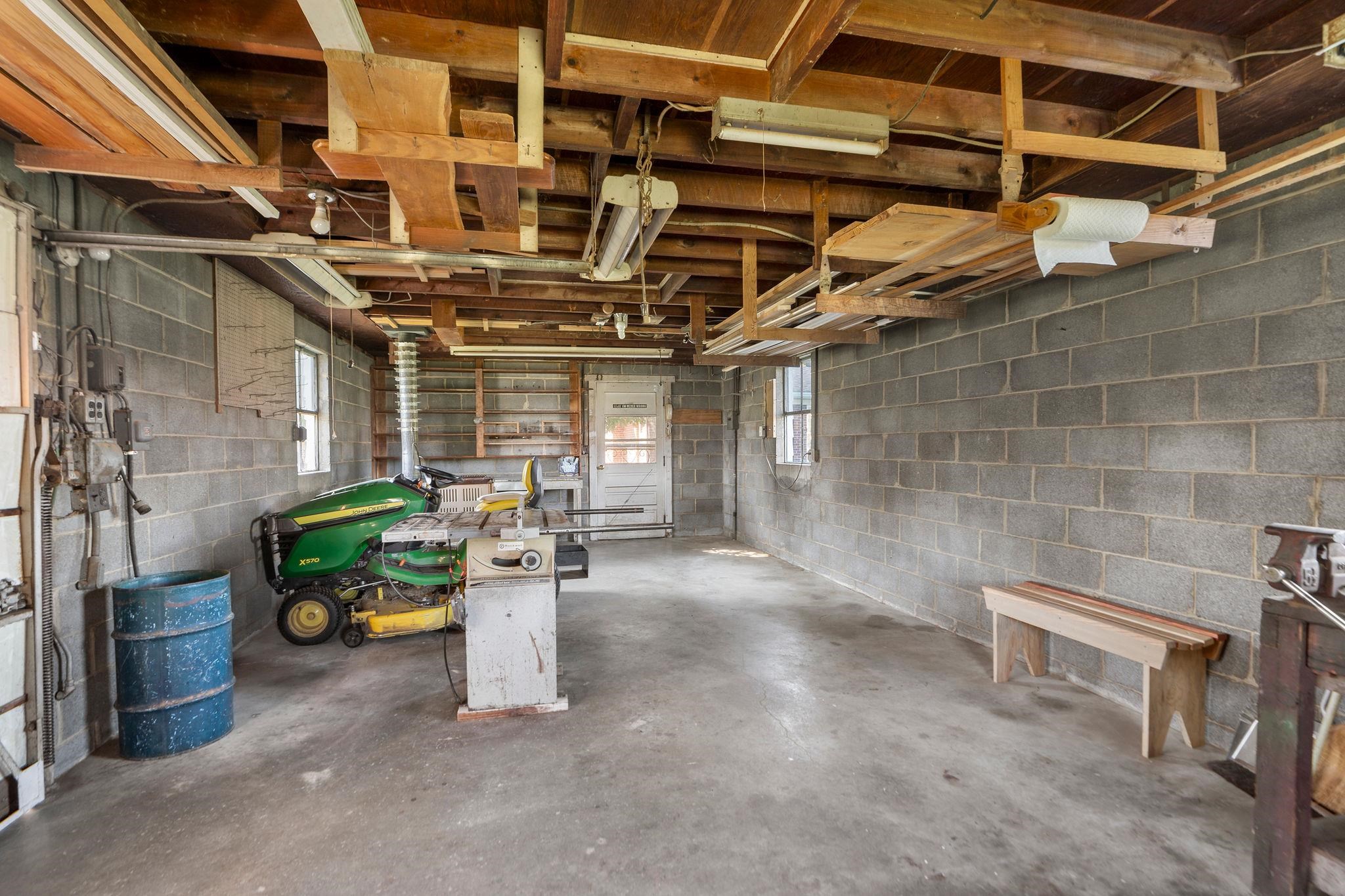 3219 CHURCHVILLE AVE, STAUNTON, Virginia 24401, 3 Bedrooms Bedrooms, ,1 BathroomBathrooms,Residential,3219 CHURCHVILLE AVE,670141 MLS # 670141