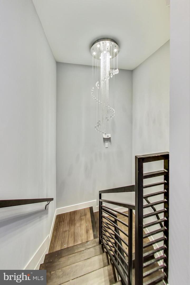 525 KENNEDY ST NW #6, WASHINGTON, District Of Columbia 20011, 2 Bedrooms Bedrooms, ,2 BathroomsBathrooms,Residential,For sale,525 KENNEDY ST NW #6,DCDC2212144 MLS # DCDC2212144