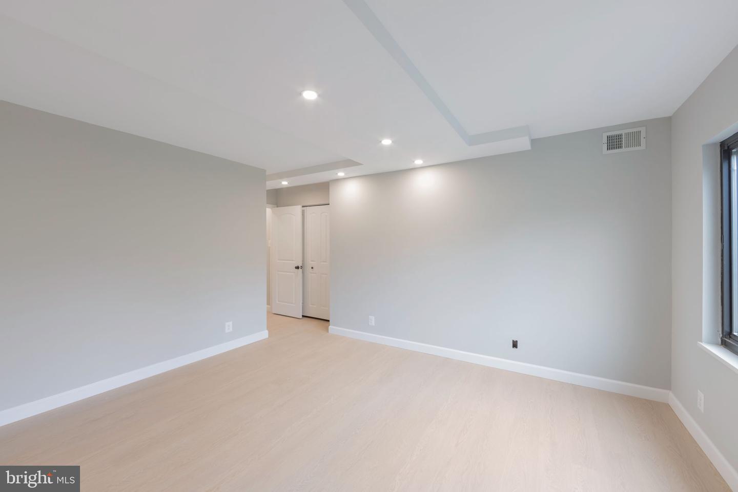 205 YOAKUM PKWY #516, ALEXANDRIA, Virginia 22304, 1 Bedroom Bedrooms, ,1 BathroomBathrooms,Residential,For sale,205 YOAKUM PKWY #516,VAAX2048758 MLS # VAAX2048758