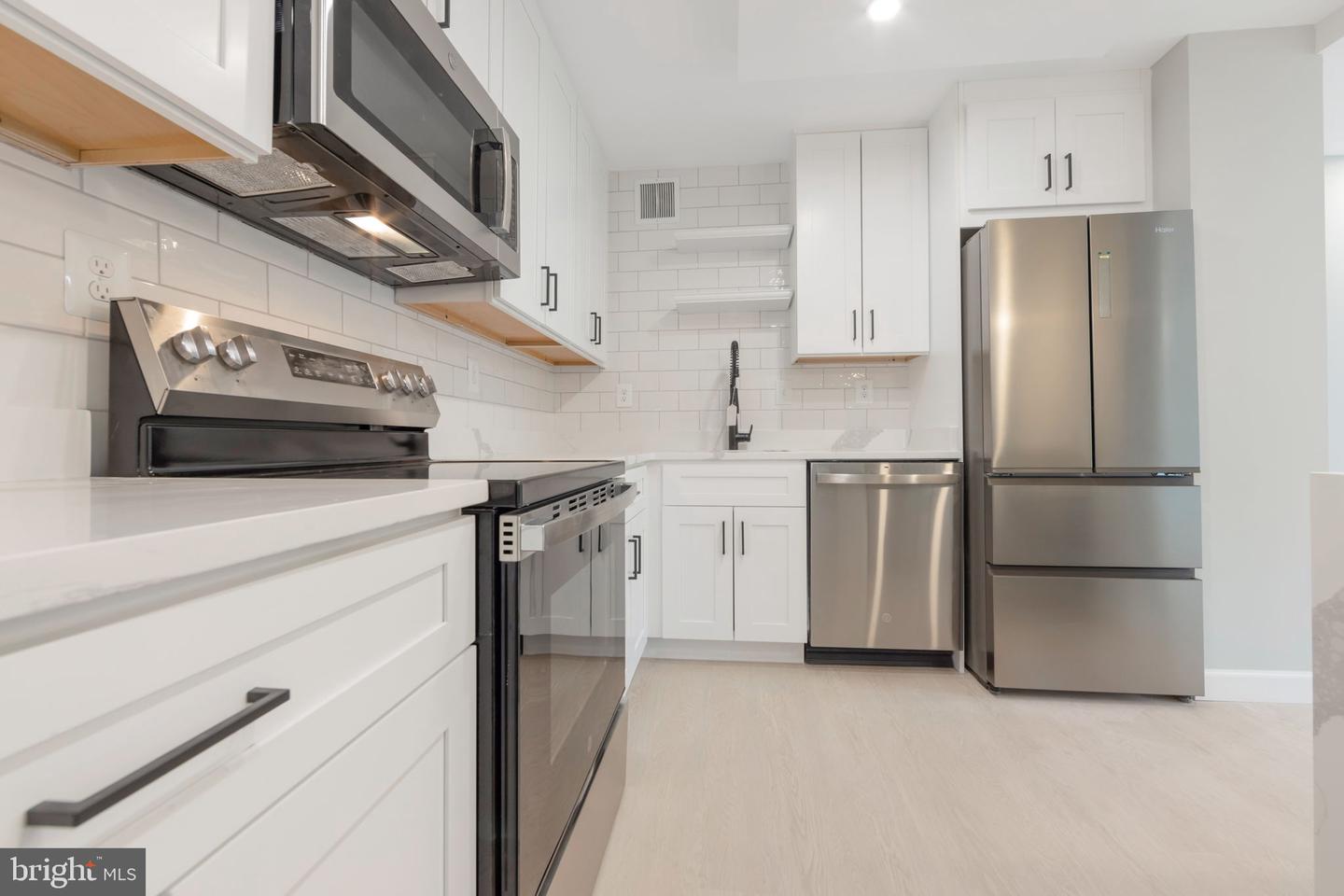 205 YOAKUM PKWY #516, ALEXANDRIA, Virginia 22304, 1 Bedroom Bedrooms, ,1 BathroomBathrooms,Residential,For sale,205 YOAKUM PKWY #516,VAAX2048758 MLS # VAAX2048758