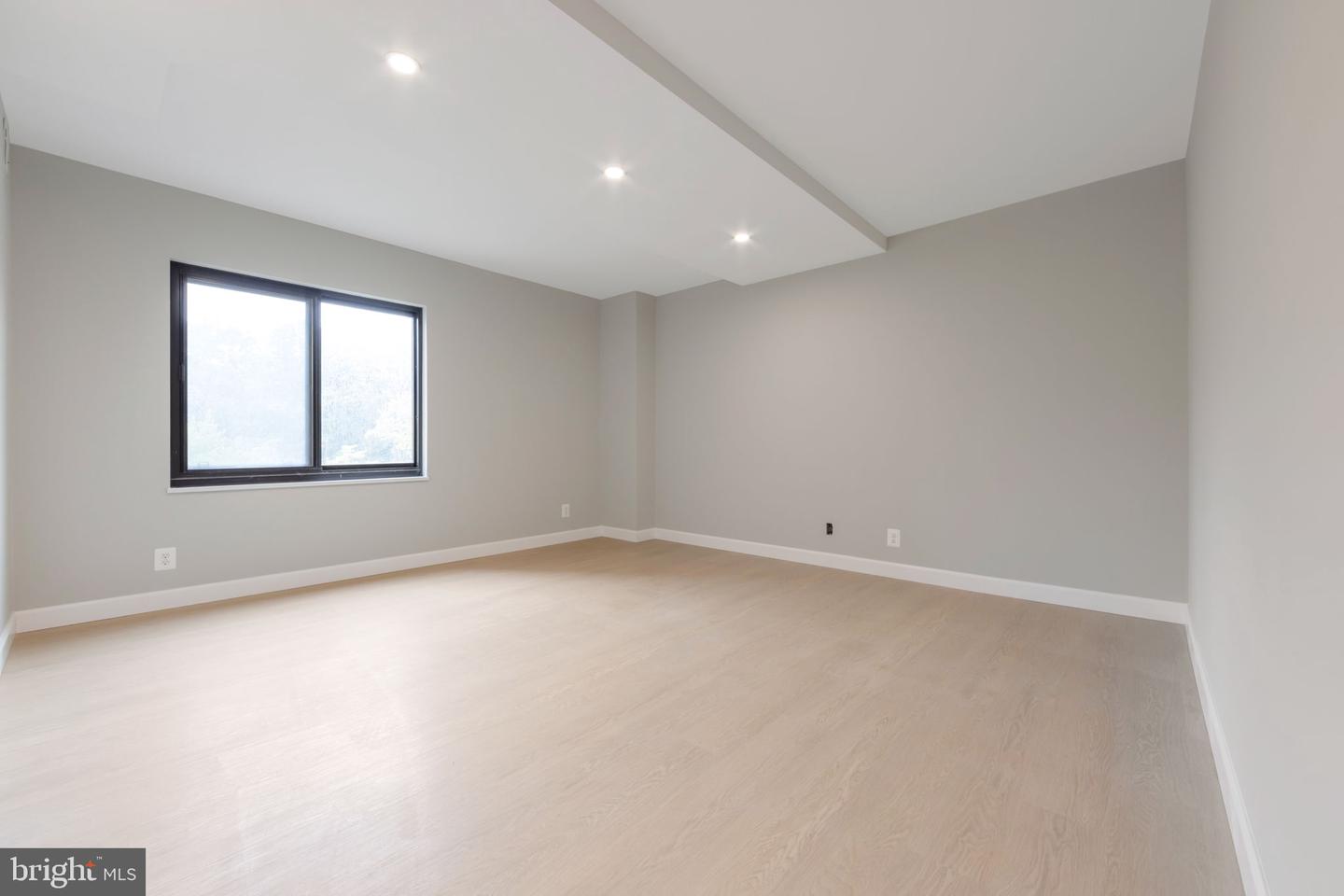 205 YOAKUM PKWY #516, ALEXANDRIA, Virginia 22304, 1 Bedroom Bedrooms, ,1 BathroomBathrooms,Residential,For sale,205 YOAKUM PKWY #516,VAAX2048758 MLS # VAAX2048758