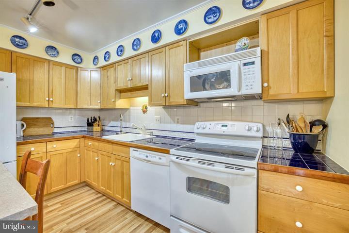 44 SYDNOR ST, HAMILTON, Virginia 20158, 4 Bedrooms Bedrooms, 12 Rooms Rooms,2 BathroomsBathrooms,Residential,For sale,44 SYDNOR ST,VALO2105590 MLS # VALO2105590
