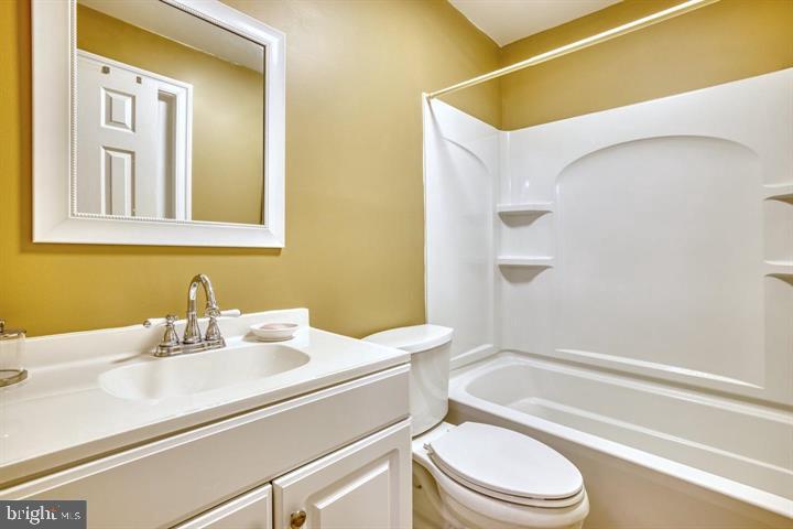44 SYDNOR ST, HAMILTON, Virginia 20158, 4 Bedrooms Bedrooms, 12 Rooms Rooms,2 BathroomsBathrooms,Residential,For sale,44 SYDNOR ST,VALO2105590 MLS # VALO2105590
