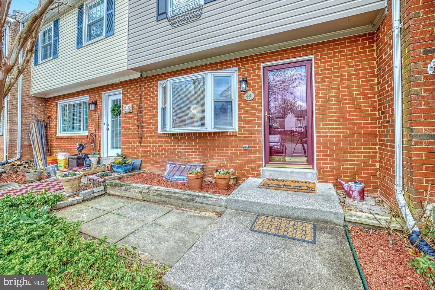 44 SYDNOR ST, HAMILTON, Virginia 20158, 4 Bedrooms Bedrooms, 12 Rooms Rooms,2 BathroomsBathrooms,Residential,For sale,44 SYDNOR ST,VALO2105590 MLS # VALO2105590
