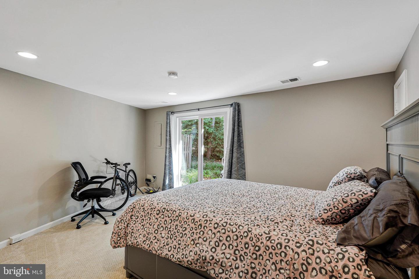 11269 SILENTWOOD LN, RESTON, Virginia 20191, 2 Bedrooms Bedrooms, 9 Rooms Rooms,2 BathroomsBathrooms,Residential,For sale,11269 SILENTWOOD LN,VAFX2264148 MLS # VAFX2264148