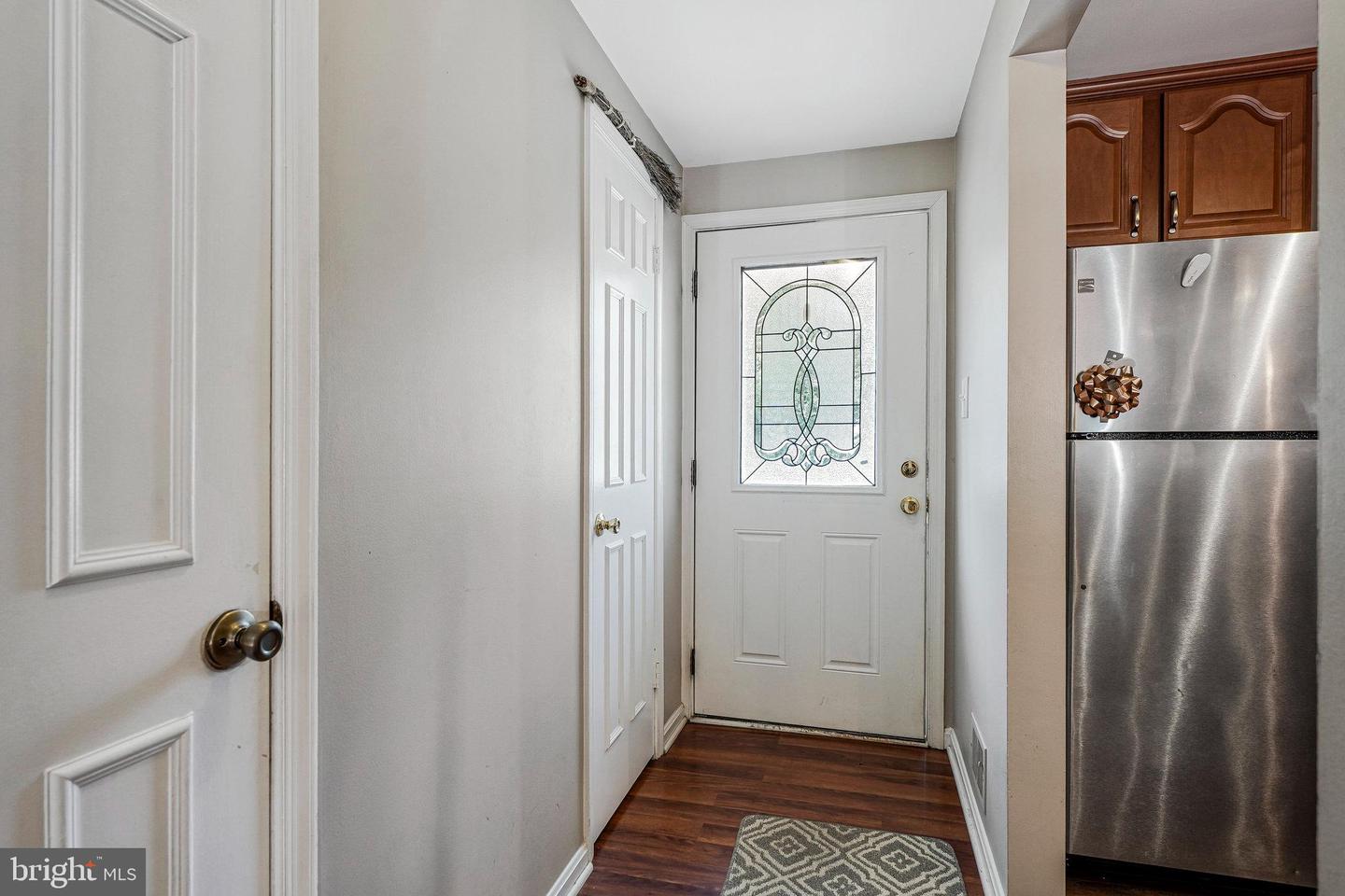 11269 SILENTWOOD LN, RESTON, Virginia 20191, 2 Bedrooms Bedrooms, 9 Rooms Rooms,2 BathroomsBathrooms,Residential,For sale,11269 SILENTWOOD LN,VAFX2264148 MLS # VAFX2264148