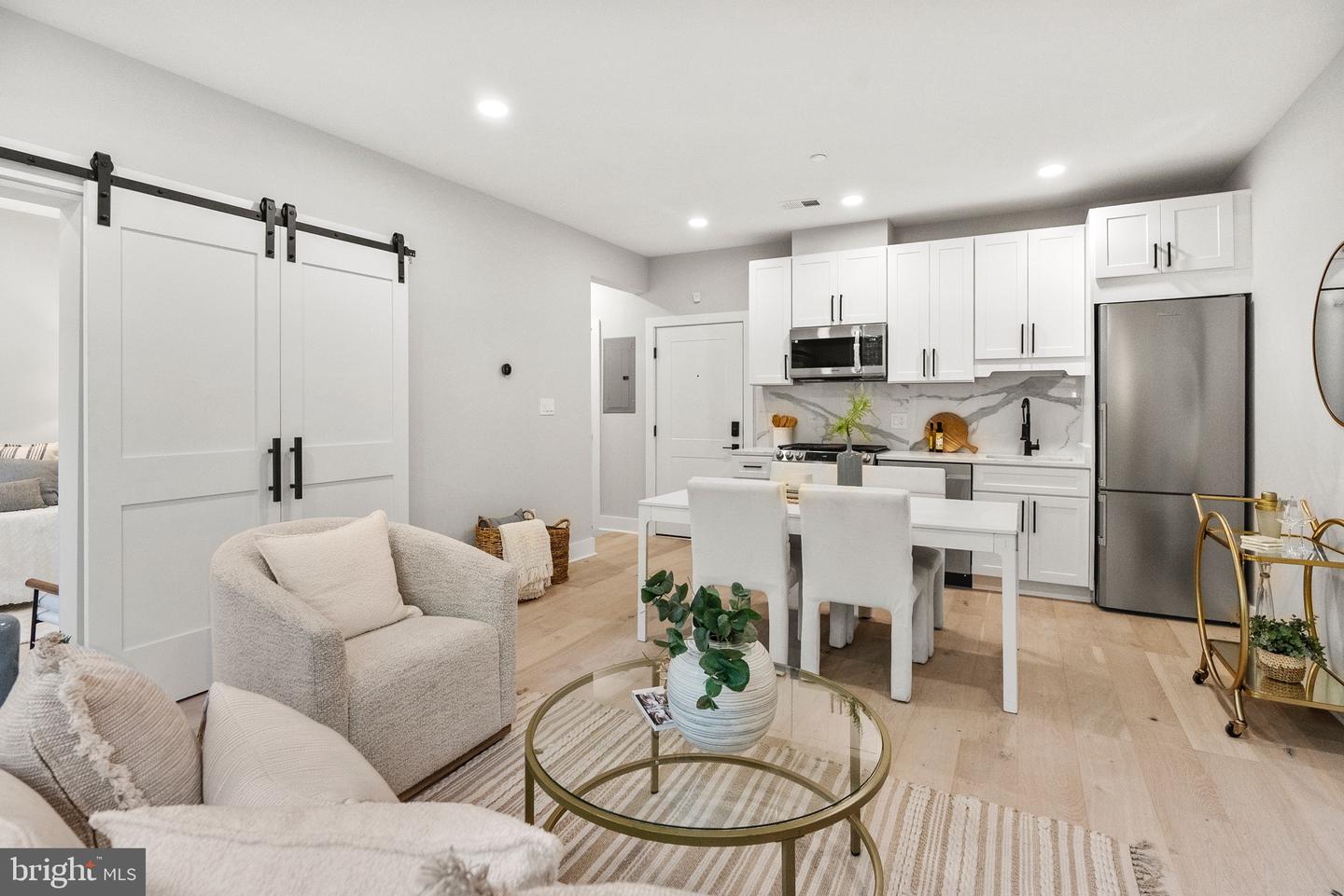 2019 M ST NE #1, WASHINGTON, District Of Columbia 20002, 2 Bedrooms Bedrooms, ,2 BathroomsBathrooms,Residential,For sale,2019 M ST NE #1,DCDC2220830 MLS # DCDC2220830