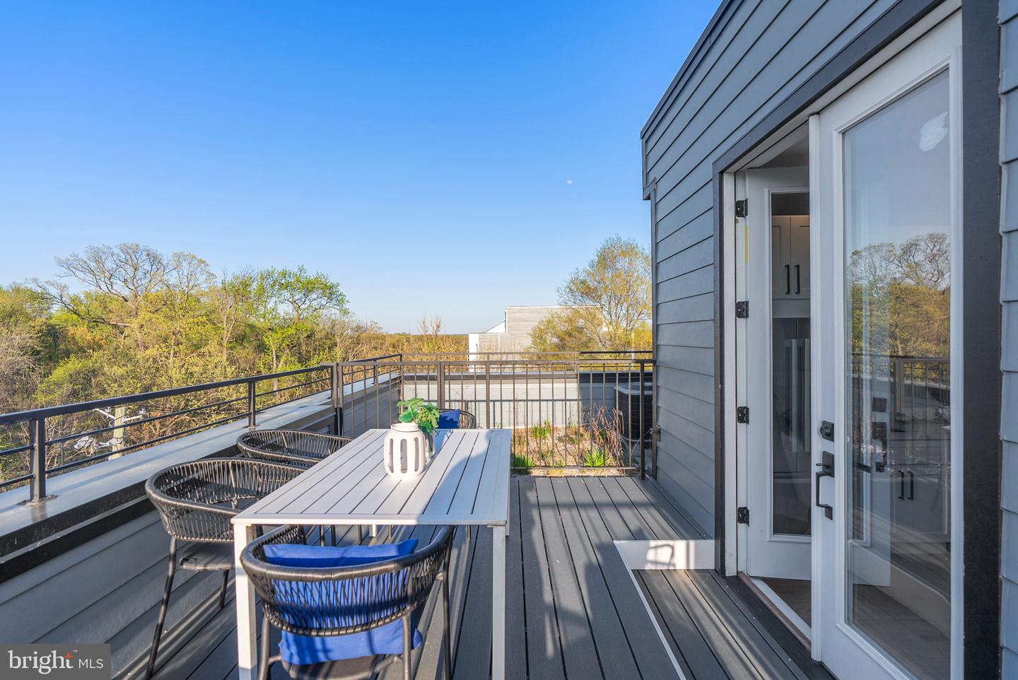 2019 M ST NE #PH9, WASHINGTON, District Of Columbia 20002, 2 Bedrooms Bedrooms, ,2 BathroomsBathrooms,Residential,For sale,2019 M ST NE #PH9,DCDC2220834 MLS # DCDC2220834