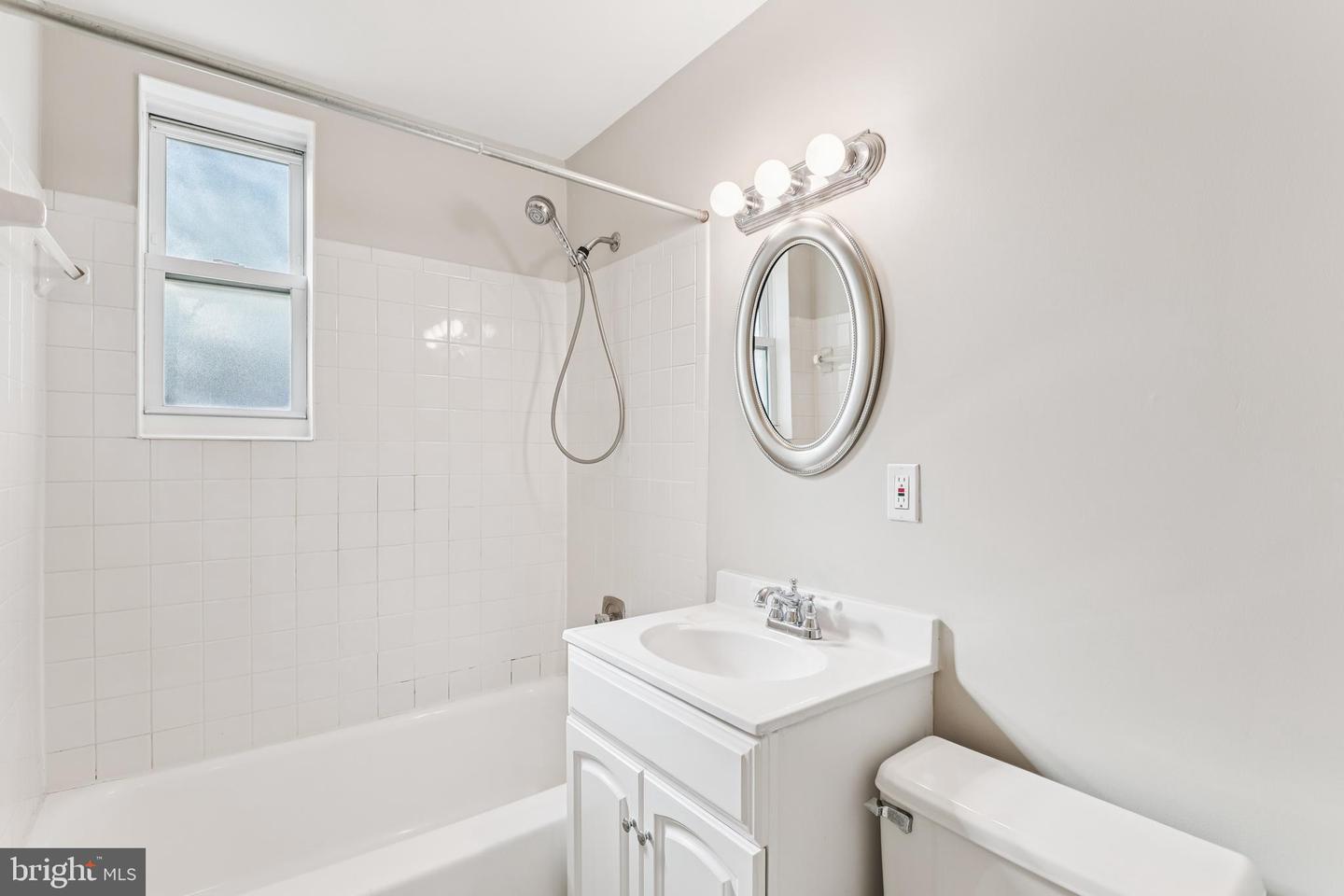 110 N GEORGE MASON DR #110-3, ARLINGTON, Virginia 22203, 1 Bedroom Bedrooms, ,1 BathroomBathrooms,Residential,For sale,110 N GEORGE MASON DR #110-3,VAAR2063464 MLS # VAAR2063464