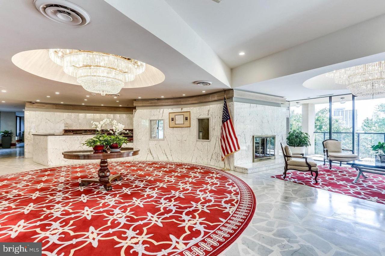 1101 S ARLINGTON RIDGE RD #704, ARLINGTON, Virginia 22202, 2 Bedrooms Bedrooms, 8 Rooms Rooms,2 BathroomsBathrooms,Residential,For sale,1101 S ARLINGTON RIDGE RD #704,VAAR2063638 MLS # VAAR2063638