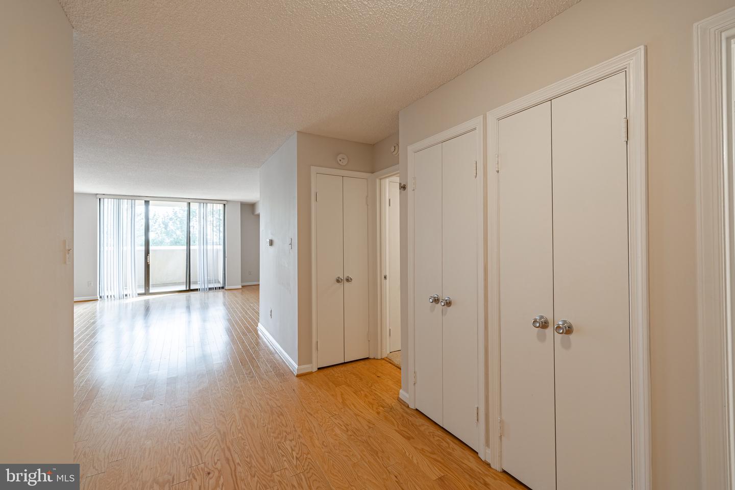 1101 S ARLINGTON RIDGE RD #704, ARLINGTON, Virginia 22202, 2 Bedrooms Bedrooms, 8 Rooms Rooms,2 BathroomsBathrooms,Residential,For sale,1101 S ARLINGTON RIDGE RD #704,VAAR2063638 MLS # VAAR2063638