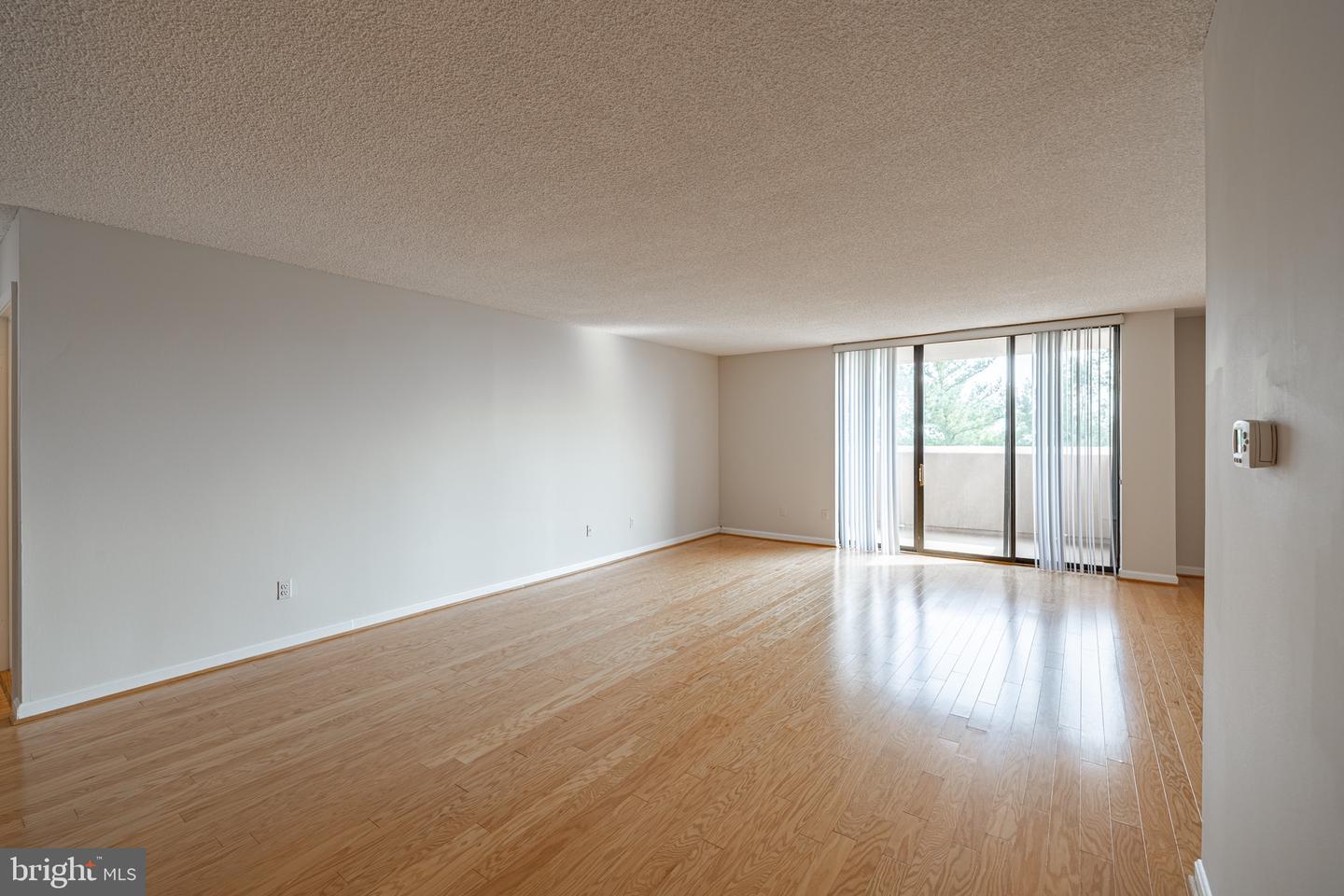 1101 S ARLINGTON RIDGE RD #704, ARLINGTON, Virginia 22202, 2 Bedrooms Bedrooms, 8 Rooms Rooms,2 BathroomsBathrooms,Residential,For sale,1101 S ARLINGTON RIDGE RD #704,VAAR2063638 MLS # VAAR2063638