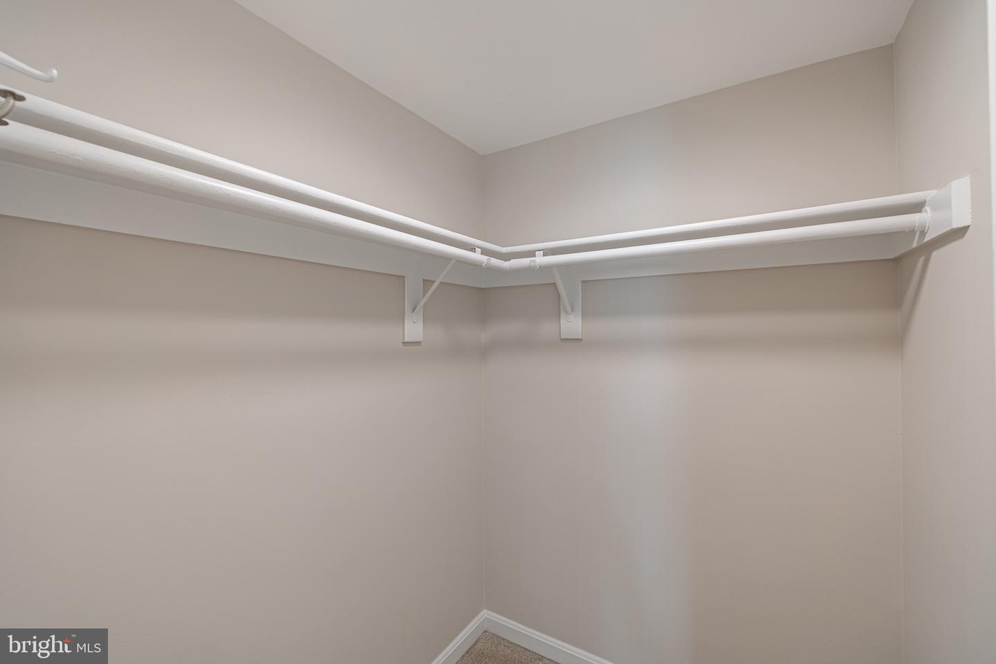 1101 S ARLINGTON RIDGE RD #704, ARLINGTON, Virginia 22202, 2 Bedrooms Bedrooms, 8 Rooms Rooms,2 BathroomsBathrooms,Residential,For sale,1101 S ARLINGTON RIDGE RD #704,VAAR2063638 MLS # VAAR2063638