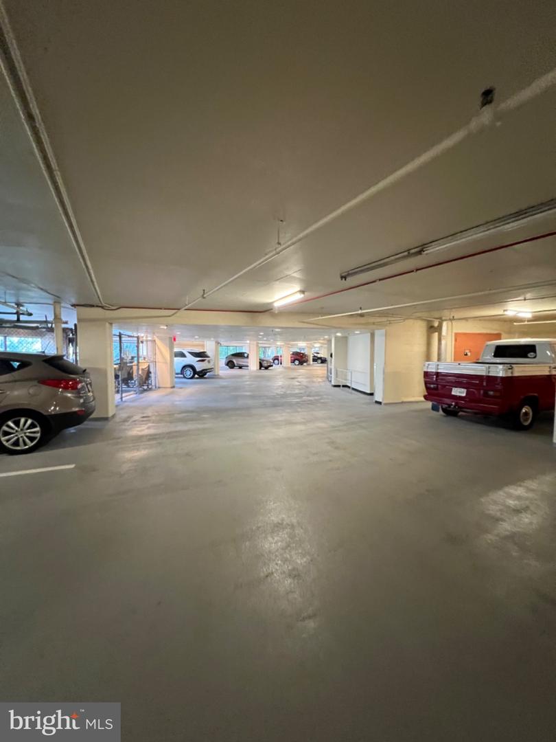 1101 S ARLINGTON RIDGE RD #704, ARLINGTON, Virginia 22202, 2 Bedrooms Bedrooms, 8 Rooms Rooms,2 BathroomsBathrooms,Residential,For sale,1101 S ARLINGTON RIDGE RD #704,VAAR2063638 MLS # VAAR2063638