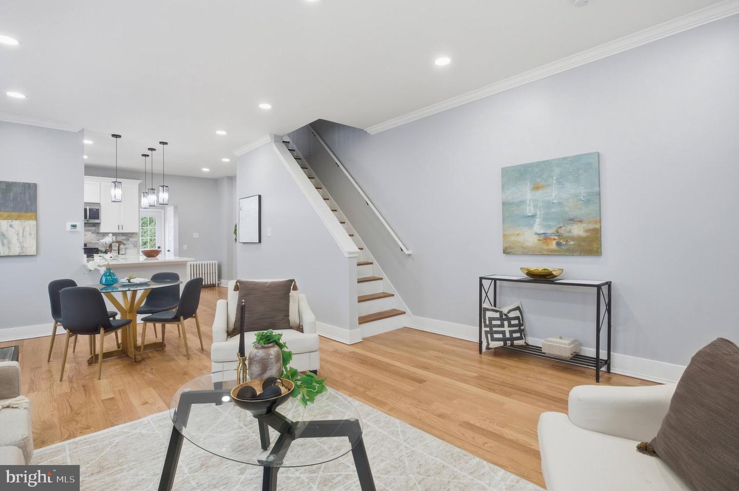 401 HUME AVE #A, ALEXANDRIA, Virginia 22301, 3 Bedrooms Bedrooms, ,1 BathroomBathrooms,Residential,For sale,401 HUME AVE #A,VAAX2049652 MLS # VAAX2049652